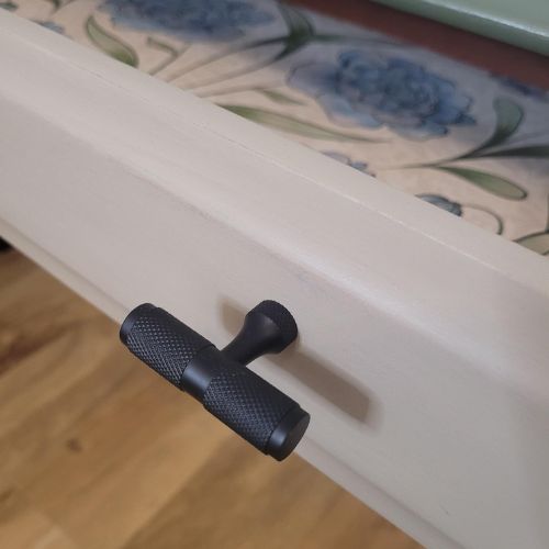 Stag Minstrel Console Table / Hall Way Table / Entryway Table / Lamp Table / Hall and Living Room Furniture