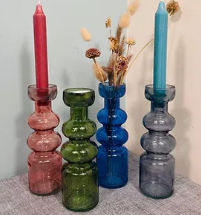 Recycled glass candleholder in clear finish, suitable for dinner candles, tealights, or use as a mini vase – sustainably made in Spain