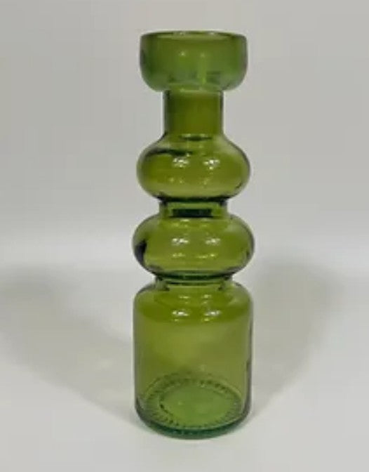 Recycled glass candleholder in clear finish, suitable for dinner candles, tealights, or use as a mini vase – sustainably made in Spain