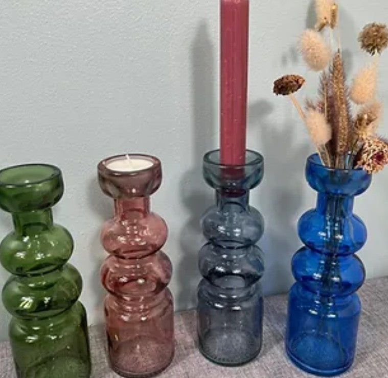 Recycled glass candleholder in clear finish, suitable for dinner candles, tealights, or use as a mini vase – sustainably made in Spain