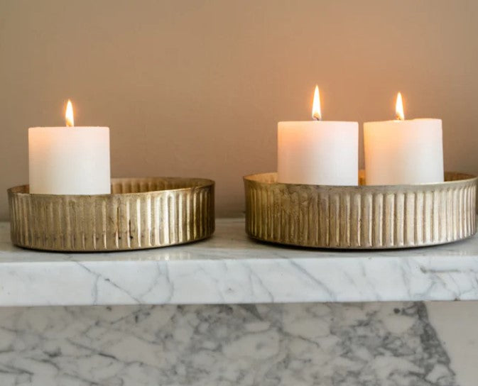 Vintage-Inspired Reeded Metal Candle Tray – Set of Two Decorative Trays for Elegant Candle Display