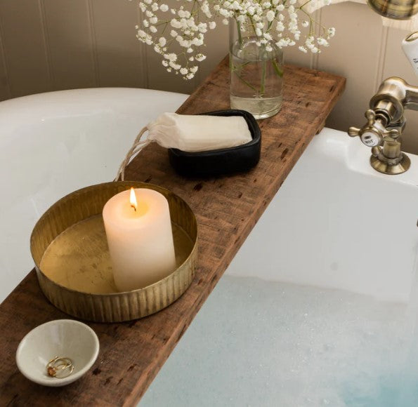 Vintage-Inspired Reeded Metal Candle Tray – Set of Two Decorative Trays for Elegant Candle Display