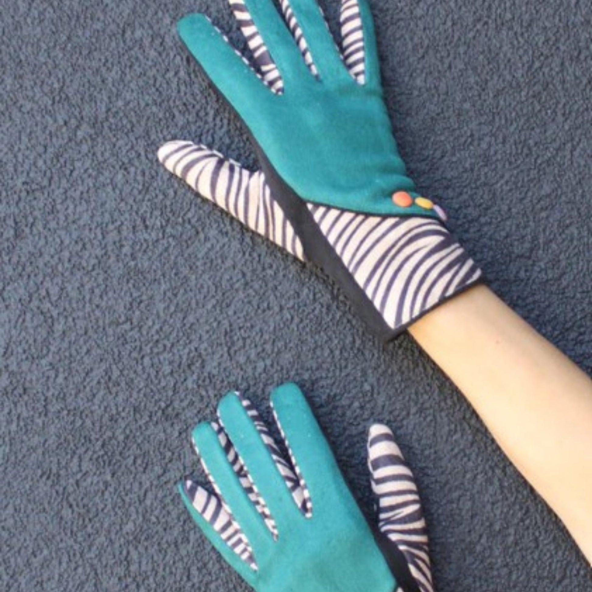Zebra Animal Print Gloves - Touchscreen Friendly, Cosy Winter Gift, Forest Green Women’s Gloves