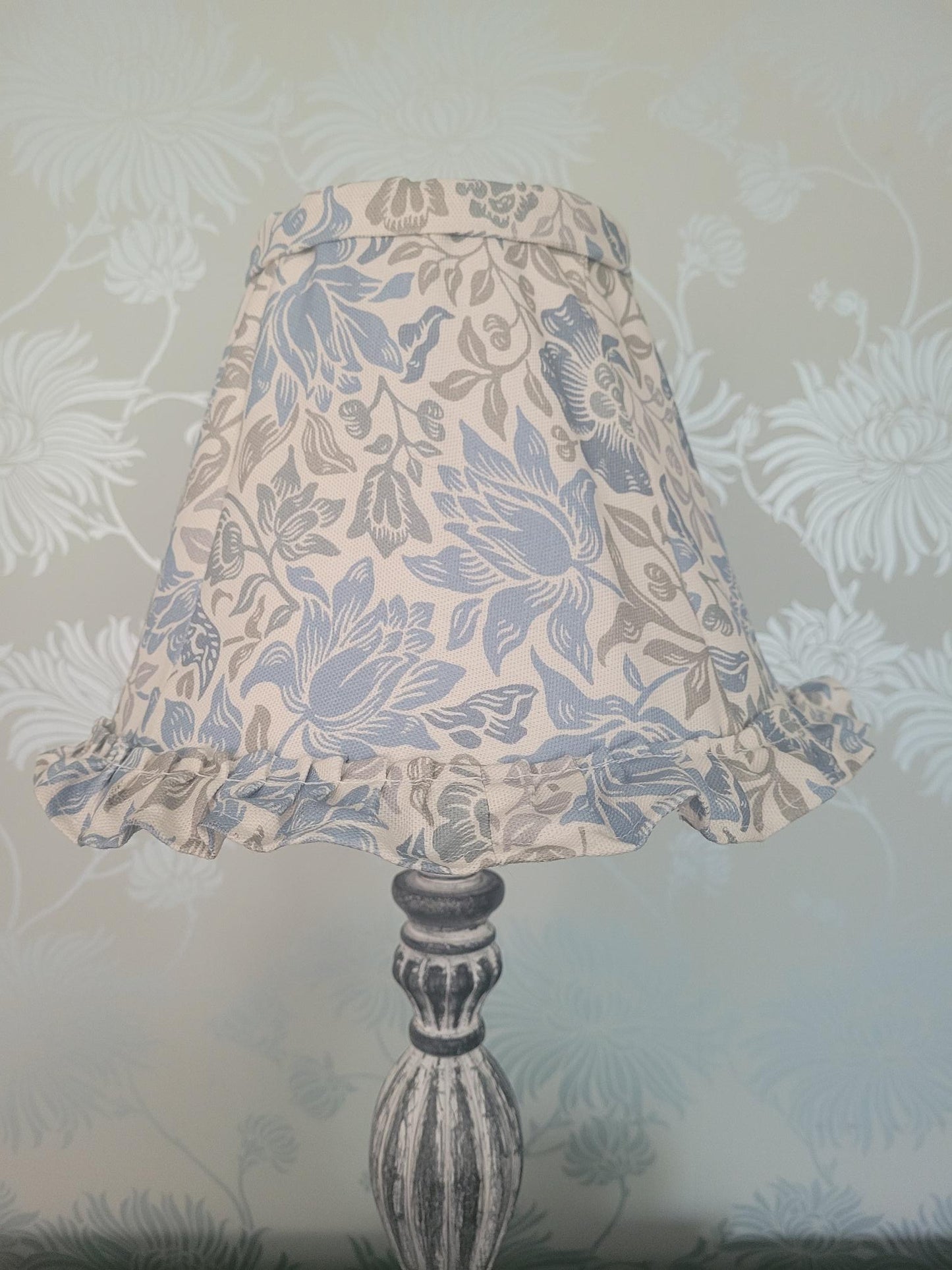 William Morris Mallow Denim Ivory 10 Inch Bowed Empire Lampshade