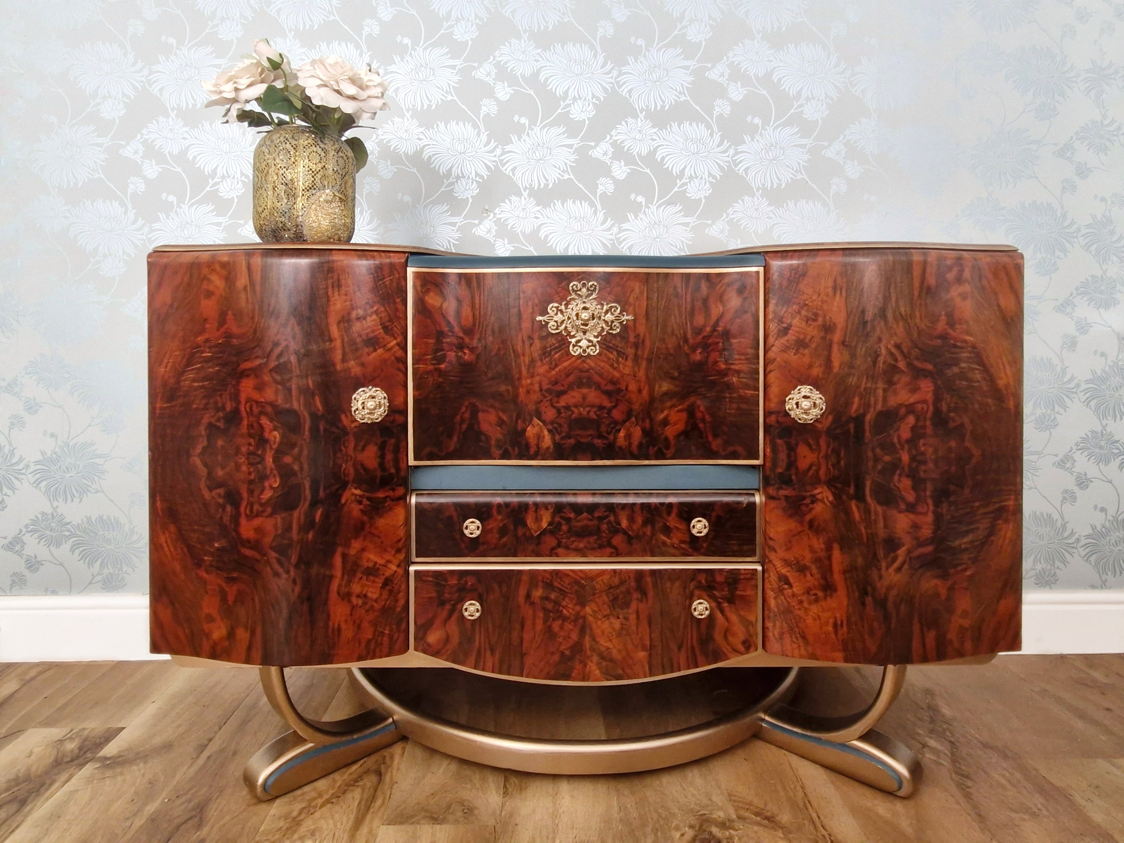 Commission of a Beautility Drinks Cabinet