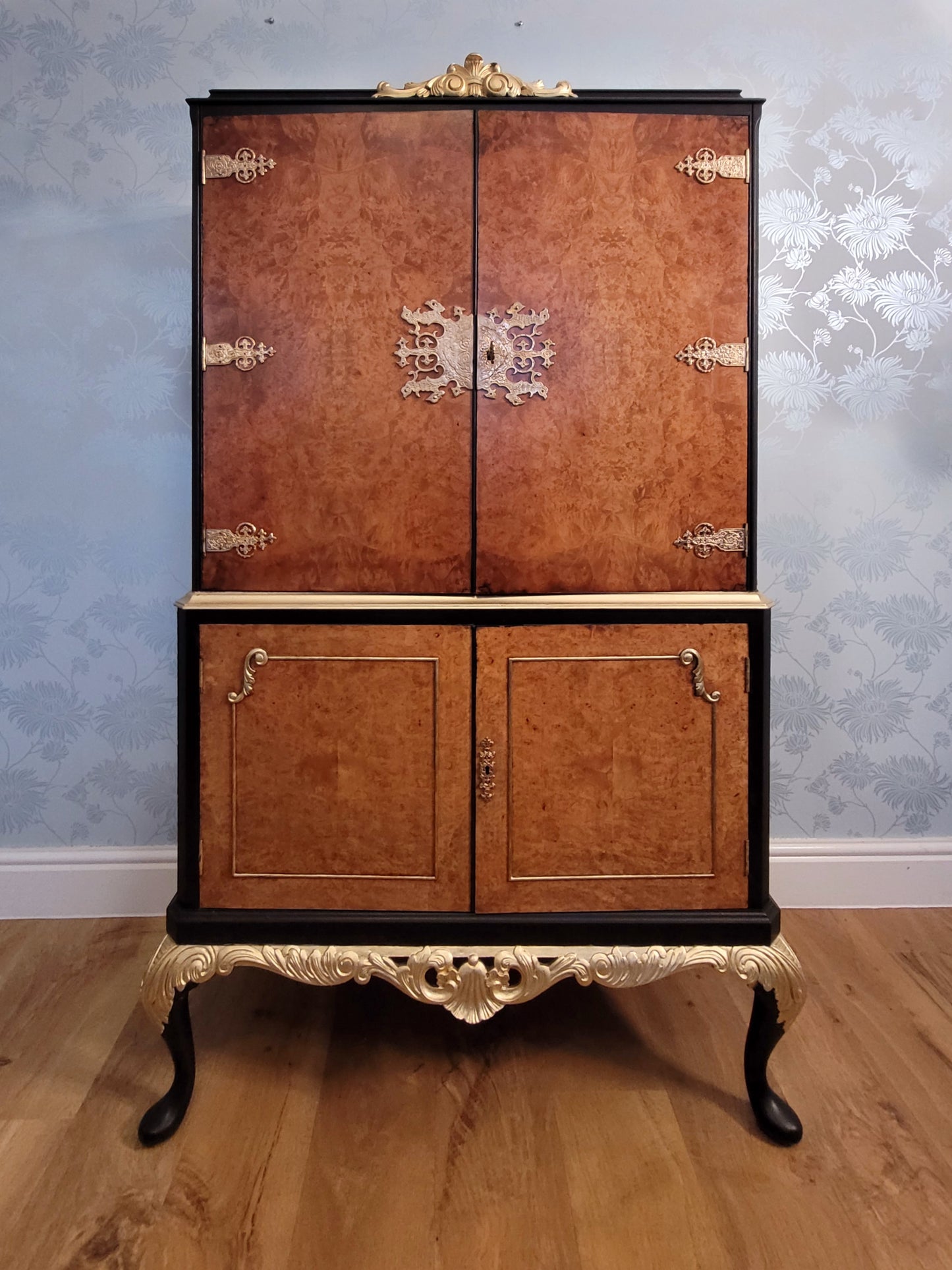 Timeless Art Deco Black and Gold Cocktail Cabinet