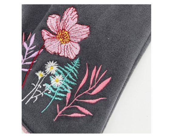 A feminine finishing touch for cold-weather outfits. The Posy Embroidered Gloves pair a soft charcoal grey outer with mauve accents and delicate, English-garden floral stitching. Light, comfy and cotton lined for everyday warmth.