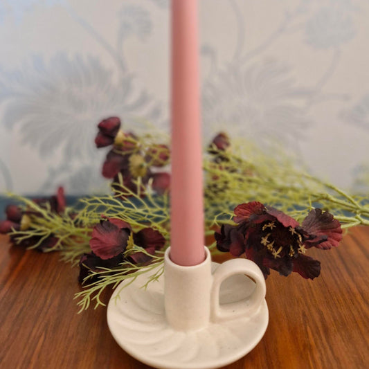 Wee Willy Winky Ceramic Candle Holder – Vintage-Inspired Ridged Taper Holder with Handle – Classic Home Décor or Gift Idea