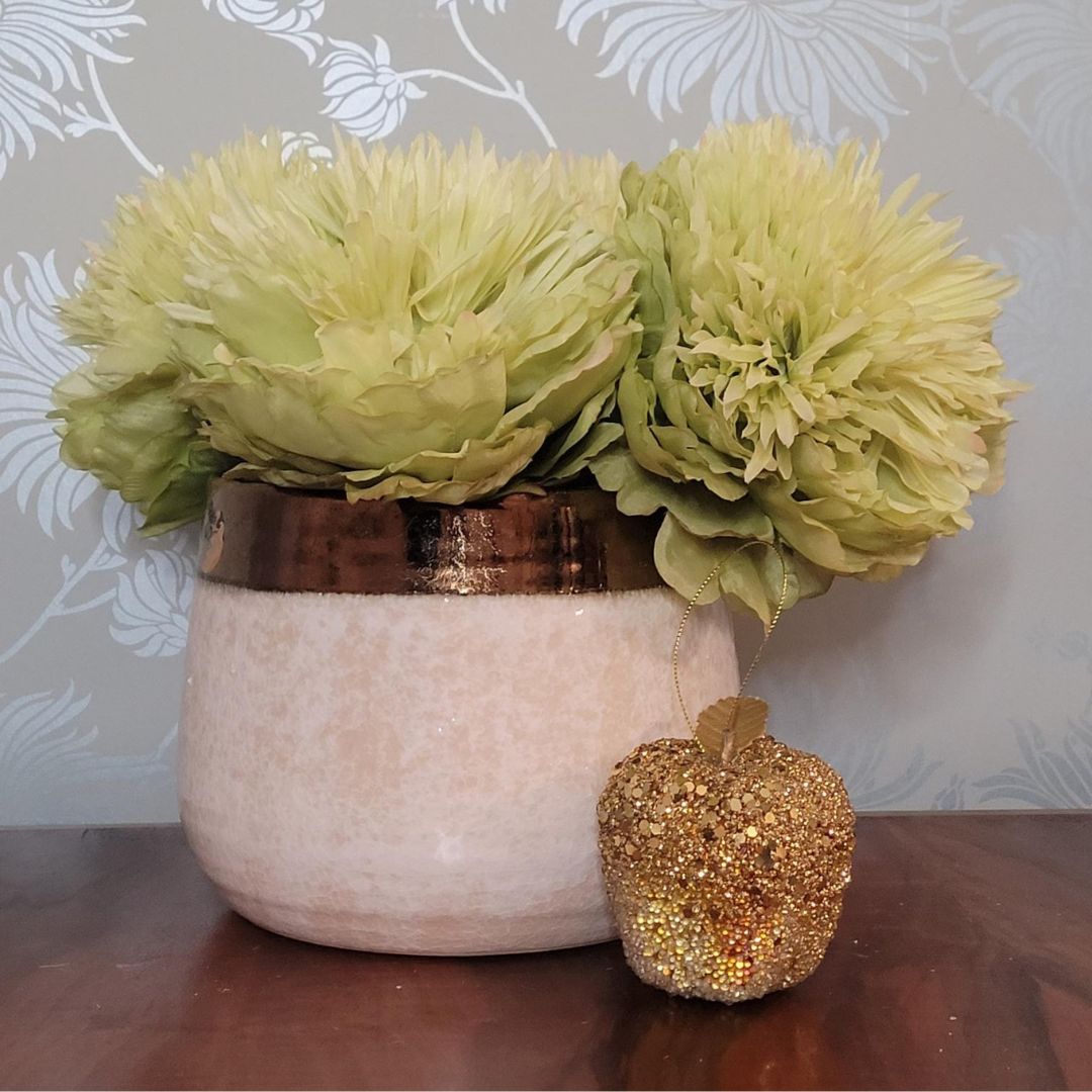 Elegant Ceramic Planter with Metallic Bronze Rim – Stylish Home Decor for Plants or Flowers