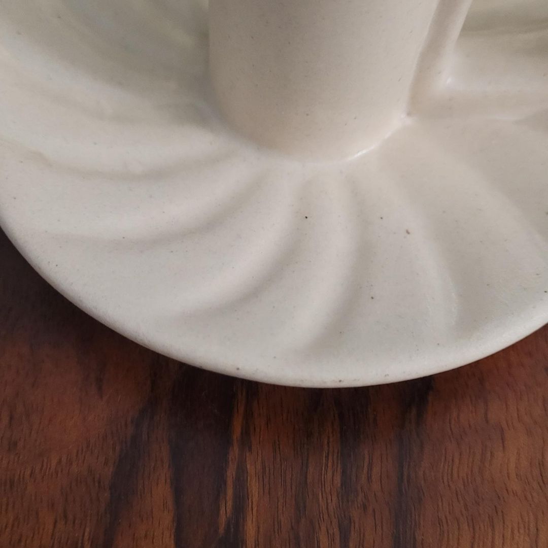 Wee Willy Winky Ceramic Candle Holder – Vintage-Inspired Ridged Taper Holder with Handle – Classic Home Décor or Gift Idea